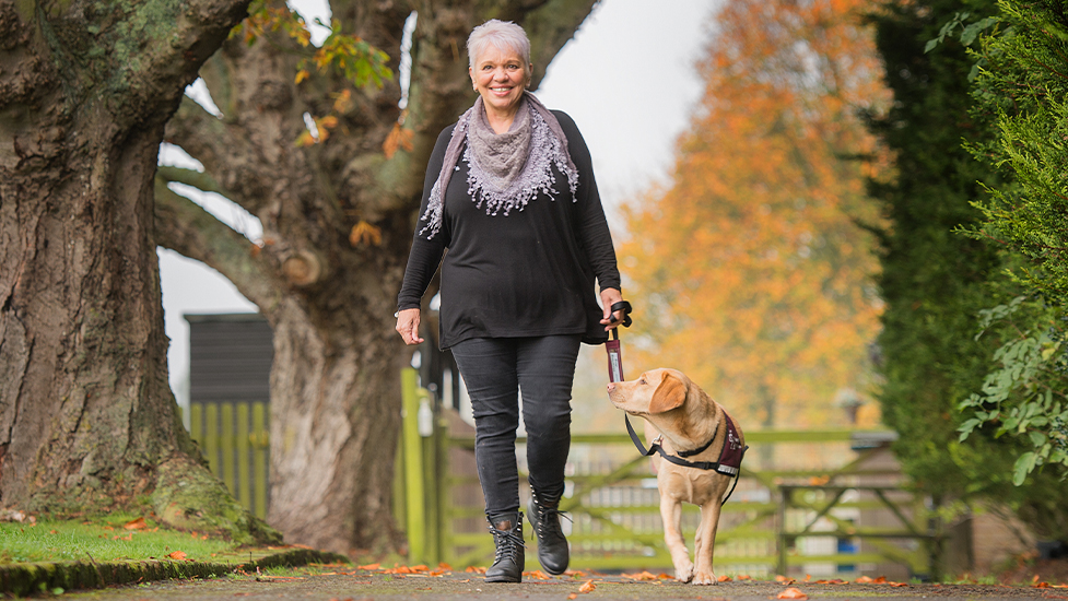Lynda and hearing dog Zara